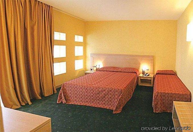 Grand Hotel Yachting Palace Riposto Oda fotoğraf